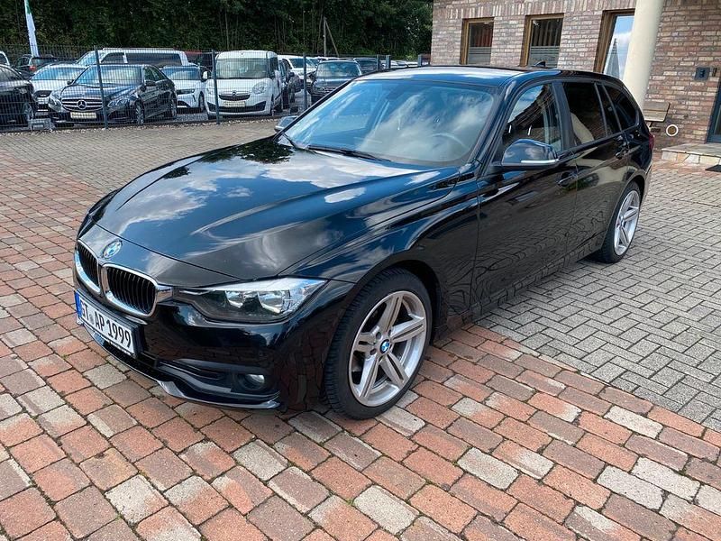 Gebraucht BMW 318 Advantage 150 PS (110 kW) 2016 Schwarz Kombi