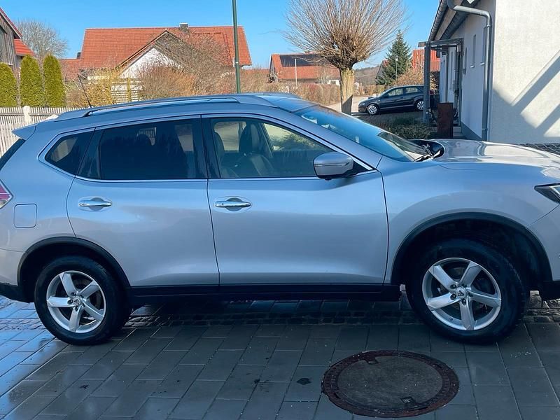 Gebraucht Nissan X-Trail 131 PS (96 kW) 2014 Silber SUV