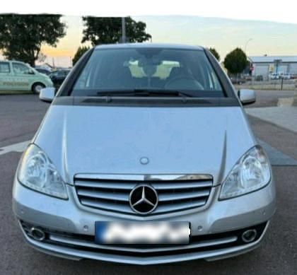 Gebraucht Mercedes A180 109 PS (80 kW) 2010 Silber Kleinwagen