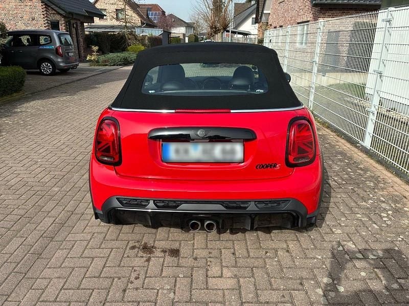 Gebraucht Mini Cooper S Cabriolet 178 PS (130 kW) 2021 Rot Cabrio