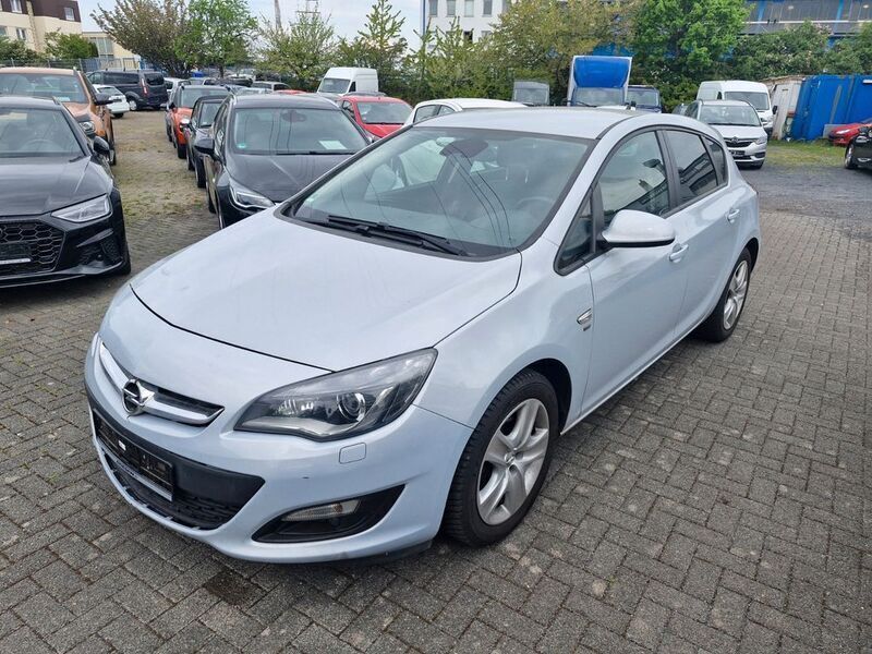 Grau Gebraucht 2014 Opel Astra Energy Limousine | 5.550 € (Fairer Preis) - Bild 1/4