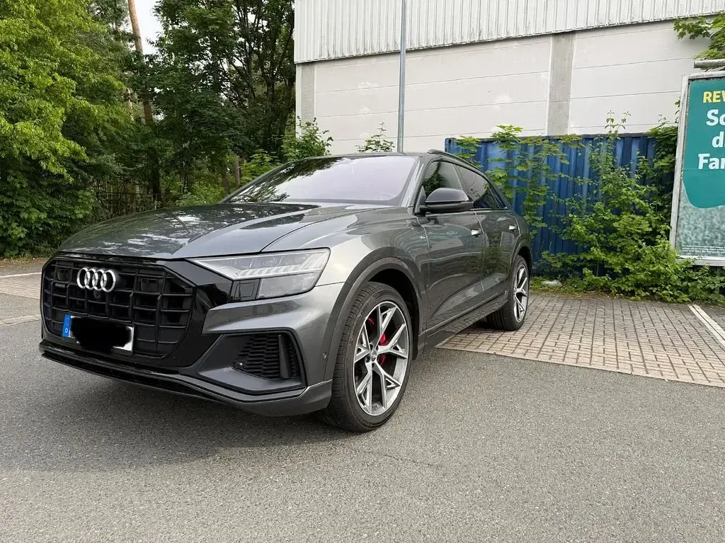 Gebraucht Audi Q8 S-Line 286 PS (210 kW) 2018 Grau SUV