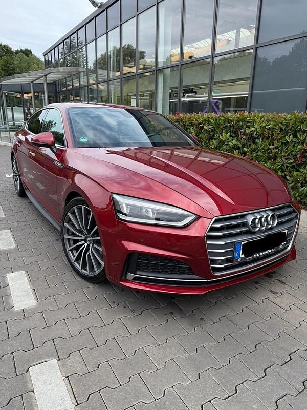 Rot Gebraucht 2019 Audi A5 Sportback S-Line Limousine | 25.900 € (Guter Preis) - Bild 1/4