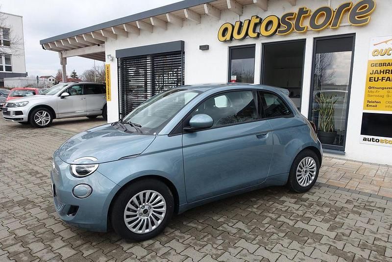 Blau Gebraucht 2022 Fiat 500e Action Kleinwagen | 15.985 € (Fairer Preis) - Bild 1/4