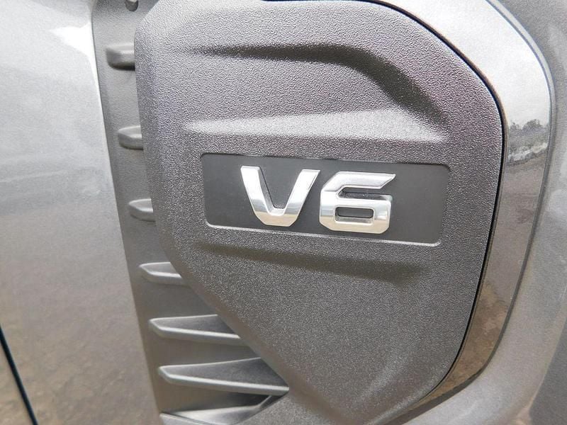 Neu Ford Ranger Platinum 241 PS (177 kW) 2026 Grau Pickup