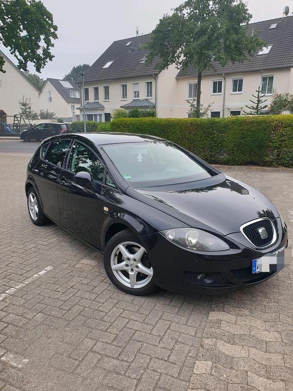 Schwarz Gebraucht 2009 Seat Leon Kleinwagen | 2.700 € (Fairer Preis) - Bild 1/4