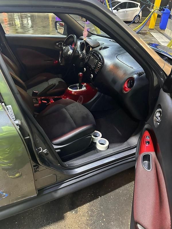 Gebraucht Nissan Juke N-Connecta 117 PS (86 kW) 2016 Grau SUV