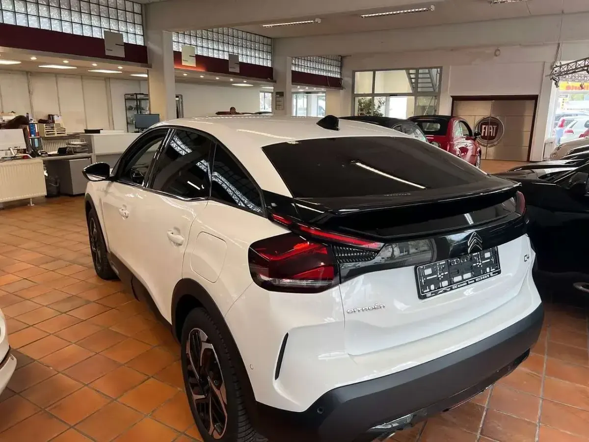 Gebraucht Citroën C4 131 PS (96 kW) 2023 Weiß SUV