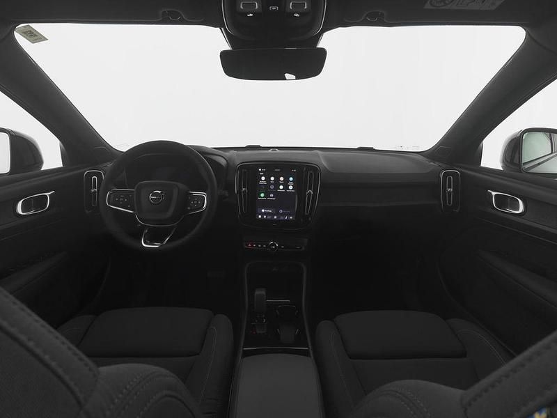 Gebraucht Volvo XC40 Core 169 kW (231 PS) 2023 Stone SUV