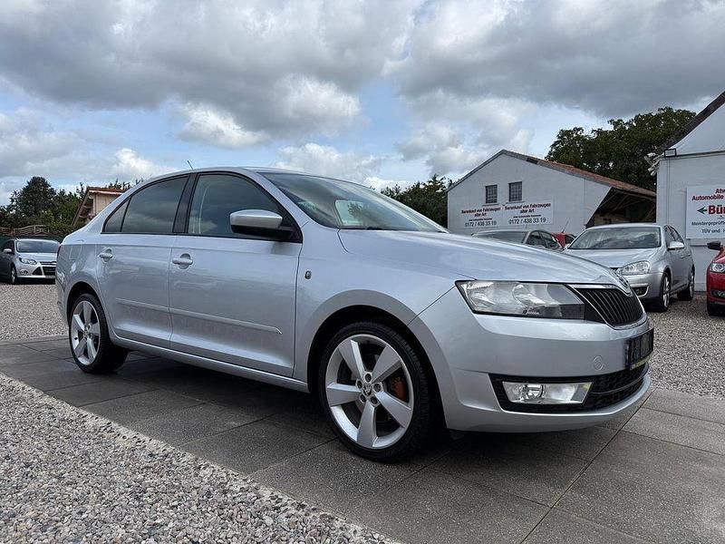 Stribrna brilliant/ brilliants Gebraucht 2013 Skoda Rapid Sport Limousine | 8.499 € (Fairer Preis) - Bild 1/4
