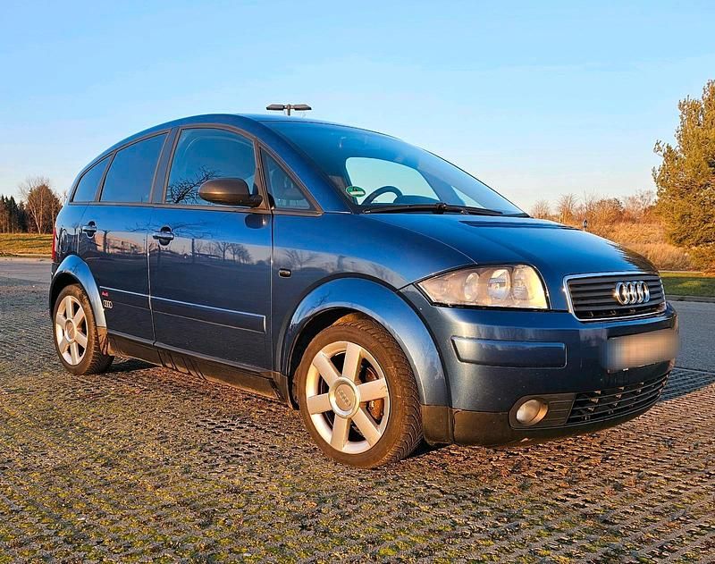 Gebraucht Audi A2 90 PS (66 kW) 2004 Blau Kleinwagen
