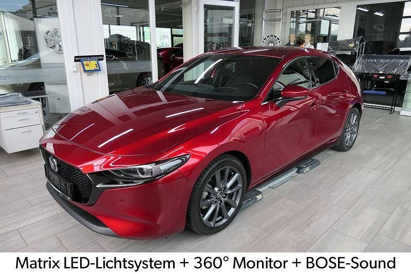 Neu Mazda 3 Exclusive 140 PS (102 kW) 2026 Rot Limousine