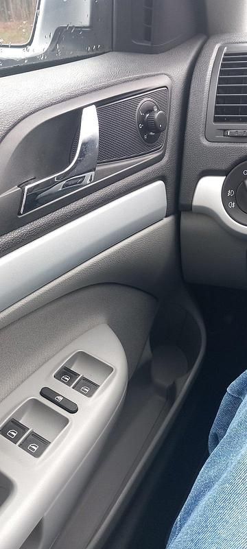 Silber Gebraucht 2011 Skoda Octavia Kombi | 4.300 € (Superpreis) - Bild 1/4