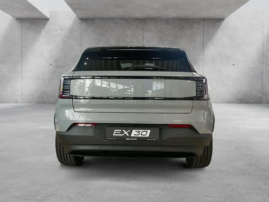 Neu Volvo EX30 Plus 200 kW (272 PS) 2026 Grau SUV