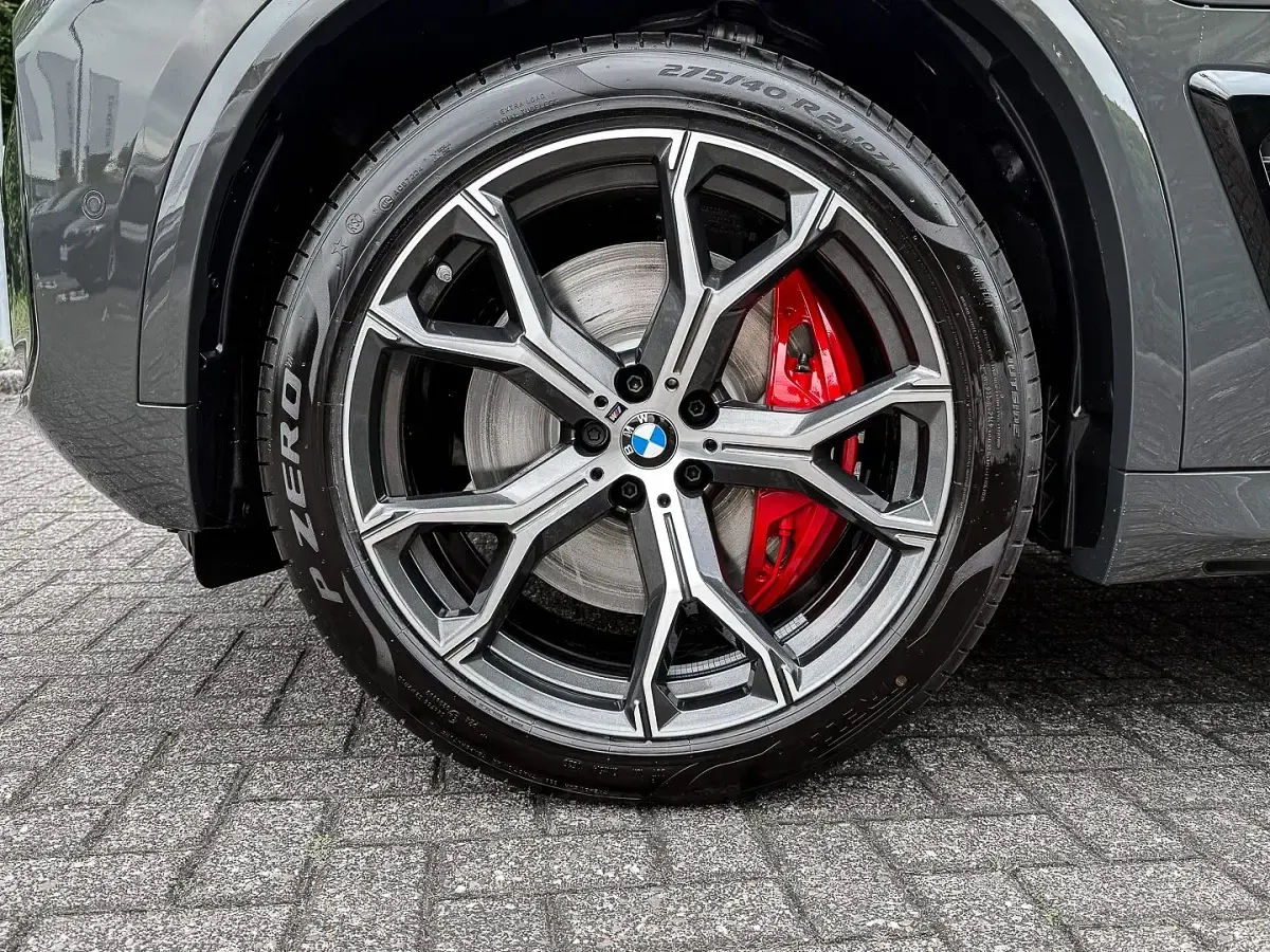 Neu BMW X5 Comfort Edition 489 PS (359 kW) 2026 Silber SUV