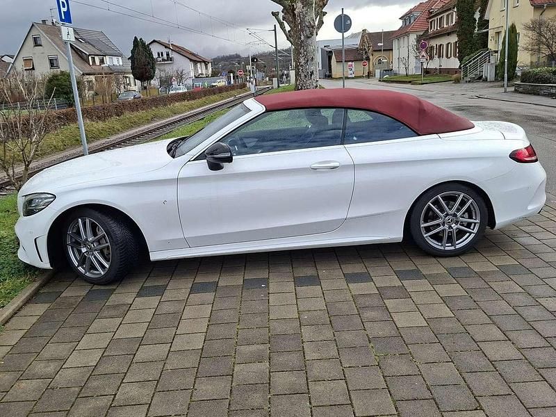 Gebraucht Mercedes C200 AMG line 197 PS (144 kW) 2019 Weiß Cabrio