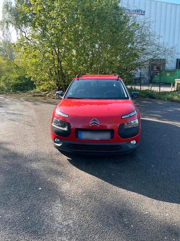 Gebraucht Citroën C4 82 PS (60 kW) 2015 Rot Limousine