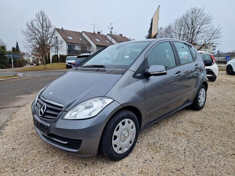 Gebraucht Mercedes A150 95 PS (69 kW) 2009 Grau Kleinwagen