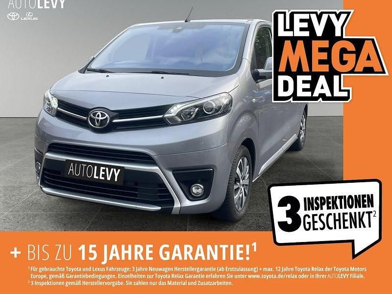 Grau Gebraucht 2023 Toyota Proace Verso Executive Kombi | 42.990 € (Fairer Preis) - Bild 1/4