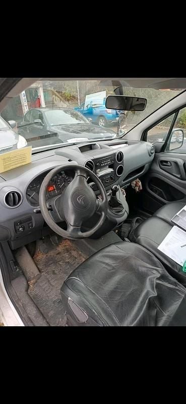 Weiß Gebraucht 2014 Citroën Berlingo Van / Kleinbus | 3.500 € (Superpreis) - Bild 1/4