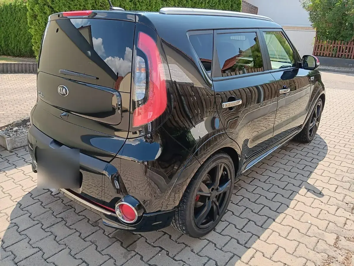 Gebraucht Kia Soul 132 PS (97 kW) 2015 Schwarz SUV