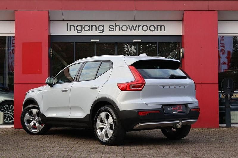 Gebraucht Volvo XC40 Business Edition 131 PS (96 kW) 2022 Grau SUV