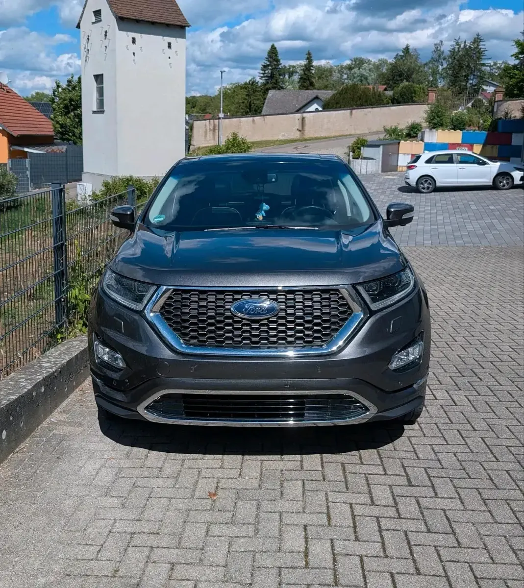 Gebraucht Ford Edge Vignale 209 PS (153 kW) 2017 Grau SUV