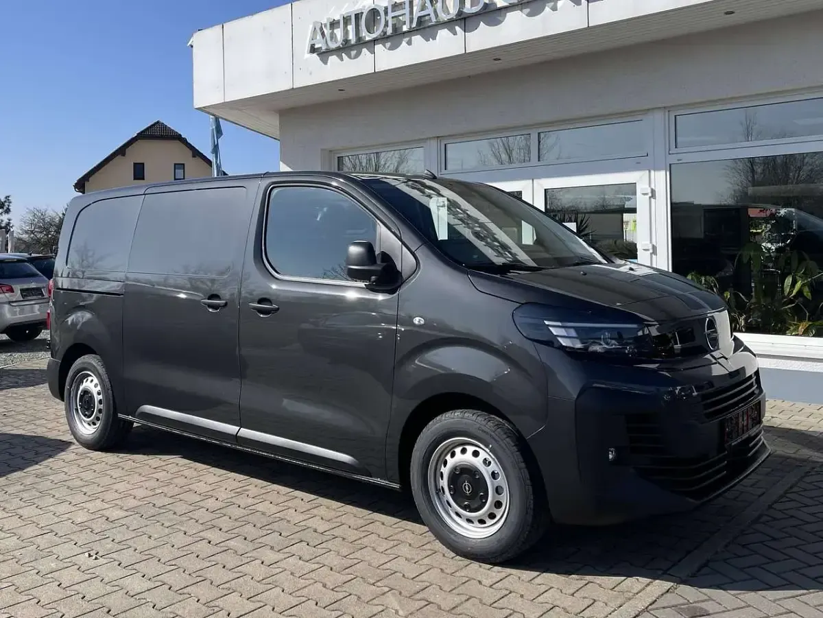 Gebraucht Opel Vivaro-e Combi 144 PS (105 kW) 2024 Merkur grau Van / Kleinbus