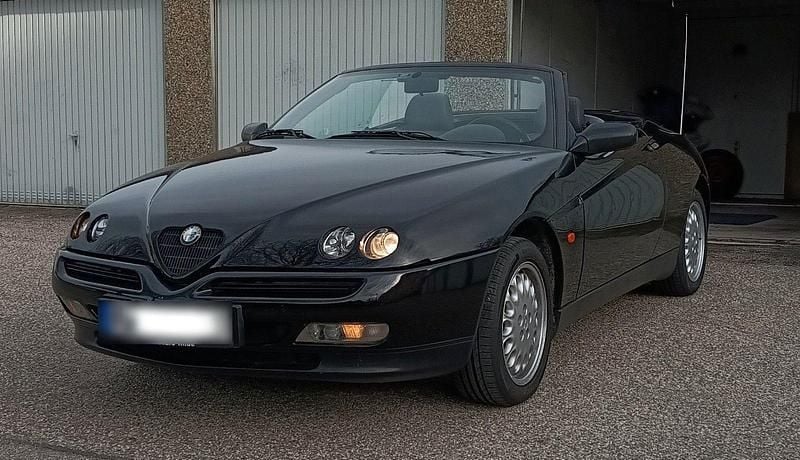 Gebraucht Alfa Romeo Spider 150 PS (110 kW) 1995 Schwarz Cabrio