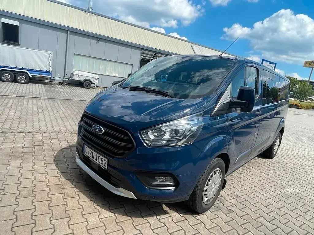 Gebraucht Ford Transit Trend 131 PS (96 kW) 2019 Blau Kombi