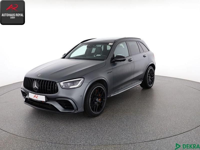 Selenitgrau designo magno Gebraucht 2021 Mercedes GLC63 AMG AMG SUV | 76.880 € - Bild 1/4