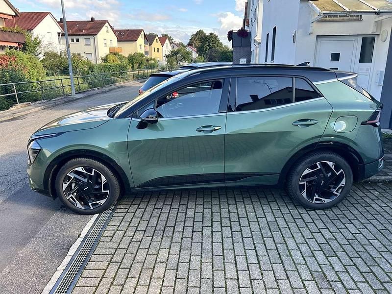 Grün Gebraucht 2022 Kia Sportage GT-Line SUV | 27.600 € (Superpreis) - Bild 1/4