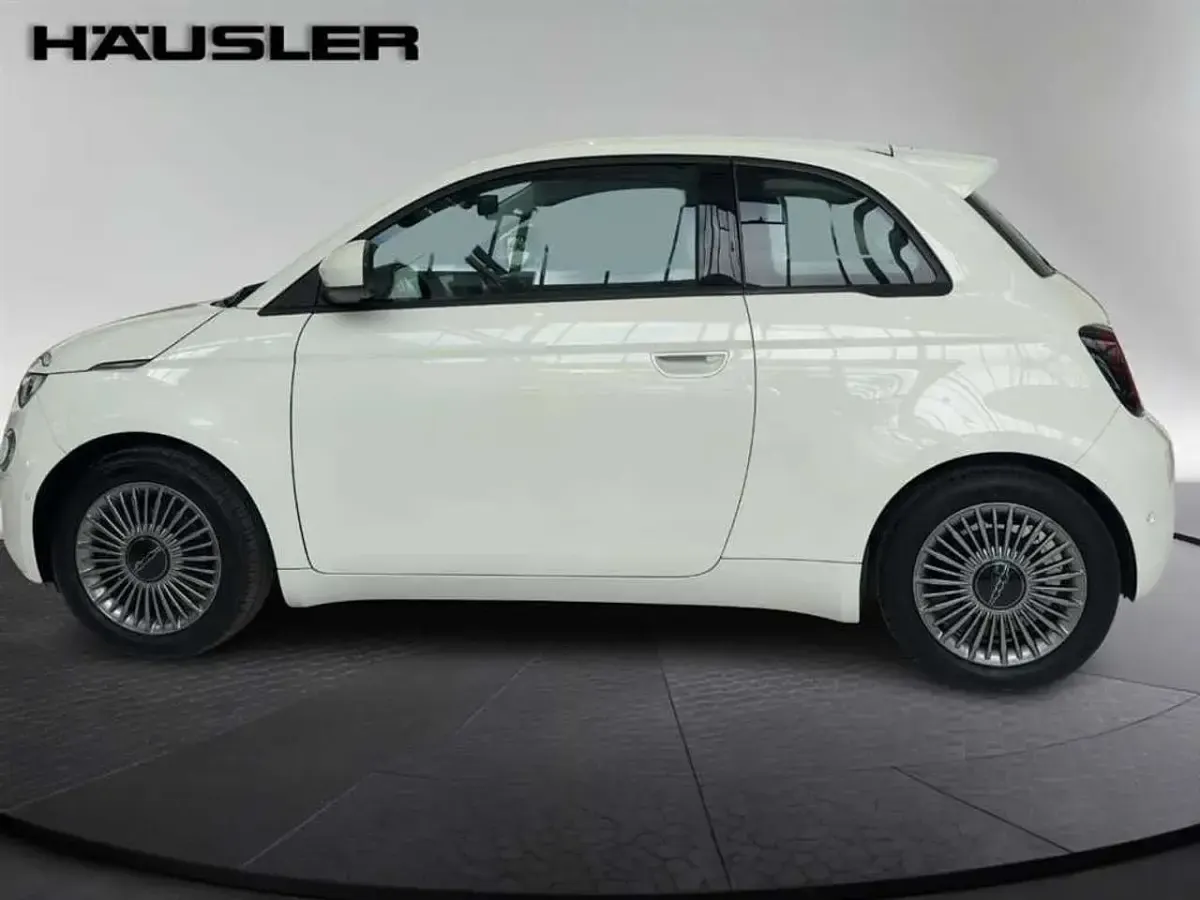 Gebraucht Fiat 500e 86 kW (118 PS) 2023 Weiss Kleinwagen