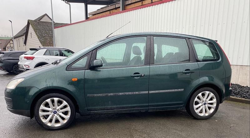 Usata Ford Focus 100 CV (73 kW) 2004 Verde Station wagon