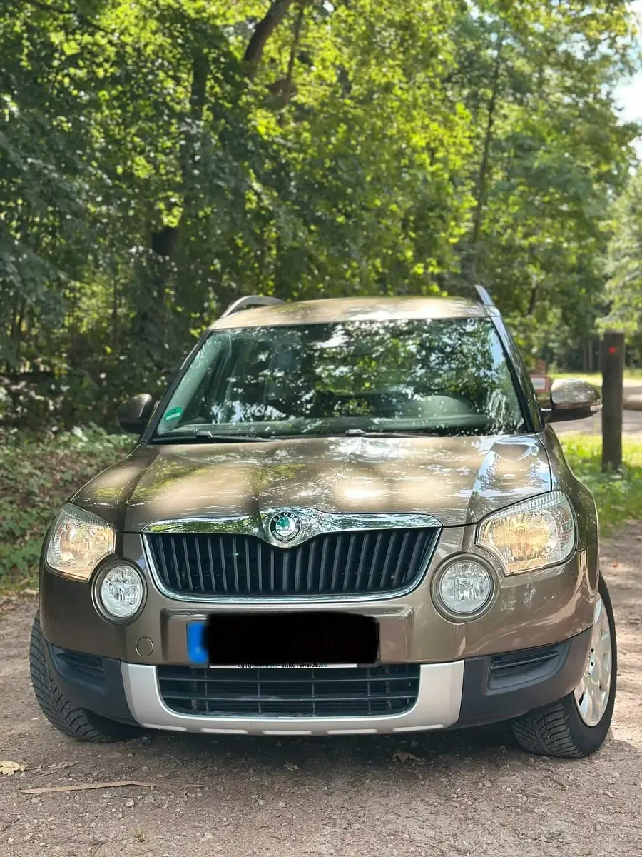 Gebraucht Skoda Yeti 110 PS (80 kW) 2012 Braun SUV
