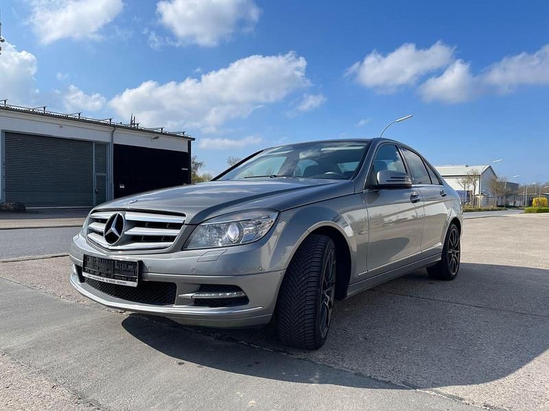 Gebraucht Mercedes C250 204 PS (150 kW) 2010 Grau Limousine