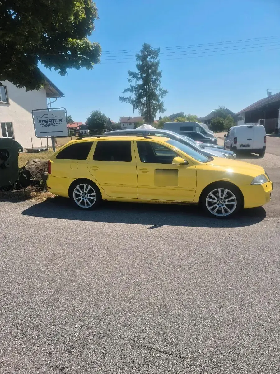 Gebraucht Skoda Octavia RS 170 PS (125 kW) 2008 Gelb Kombi