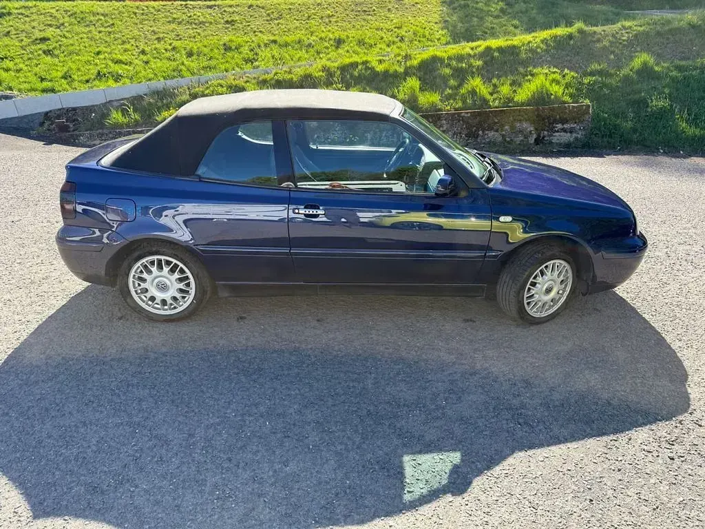 Gebraucht VW Golf Conceptline 116 PS (85 kW) 2002 Blau Cabrio