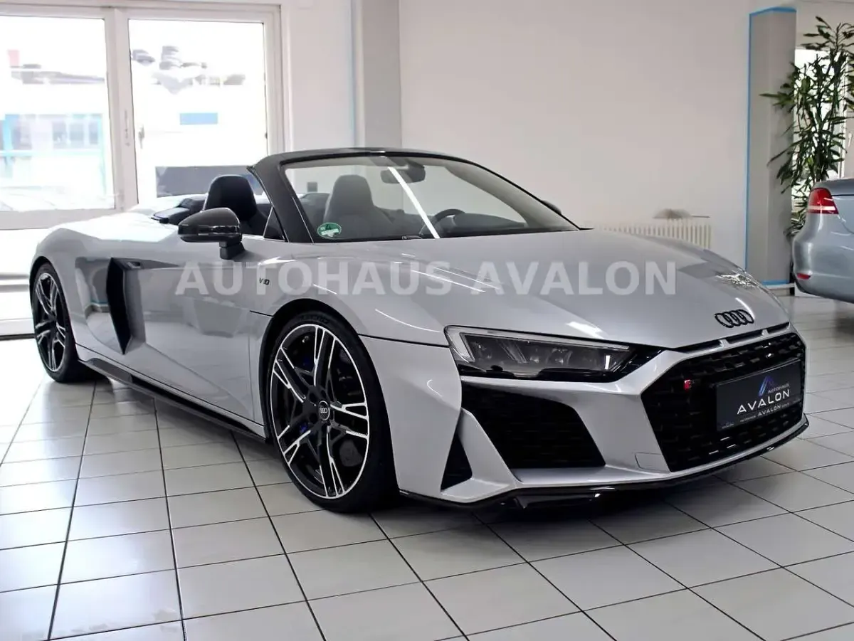 Gebraucht Audi R8 Spyder Performance 620 PS (456 kW) 2024 Florettsilber metallic Cabrio