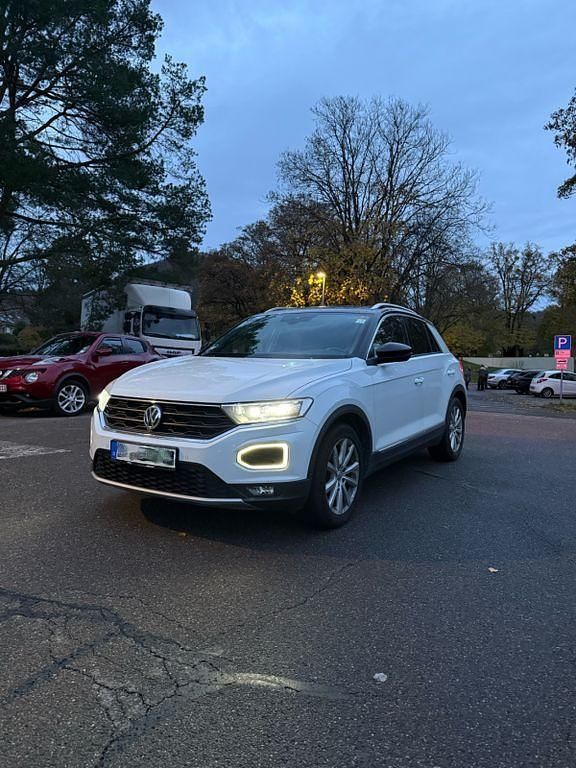 Weiß Gebraucht 2019 VW T-Roc Sport SUV | 22.999 € (Fairer Preis) - Bild 1/4