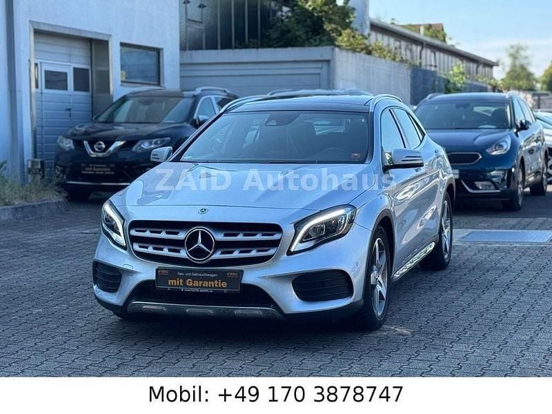 Silber Gebraucht 2019 Mercedes GLA200 AMG line SUV | 21.999 € (Fairer Preis) - Bild 1/4