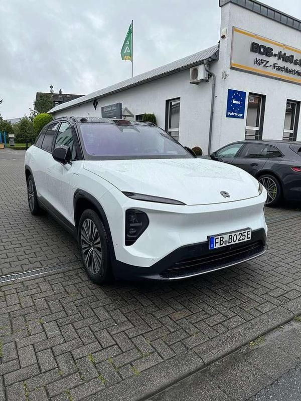 Weiß Gebraucht 2023 Nio ET7 Limousine | 63.980 € - Bild 1/4