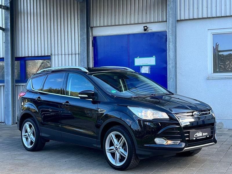 Schwarz Gebraucht 2015 Ford Kuga Titanium SUV | 9.990 € (Guter Preis) - Bild 1/4