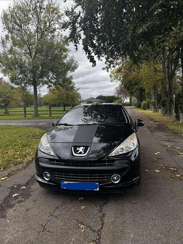 Gebraucht 2008 Peugeot 207 CC Roland Garros Cabrio | 6.900 € - Bild 1/4