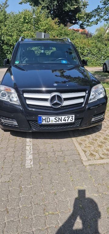 Schwarz Gebraucht 2011 Mercedes 220 SUV | 13.800 € - Bild 1/4