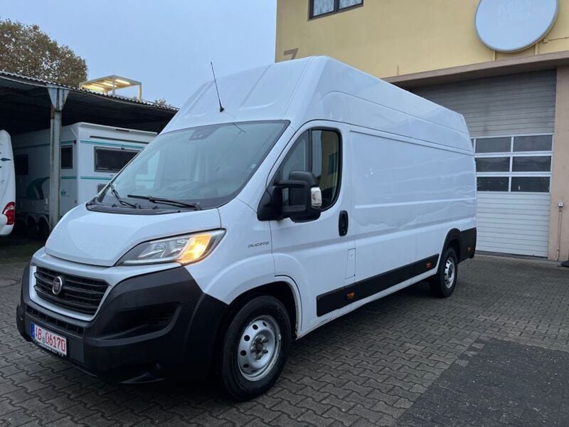 Weiß Gebraucht 2021 Fiat Ducato Van | 10.990 € - Bild 1/4