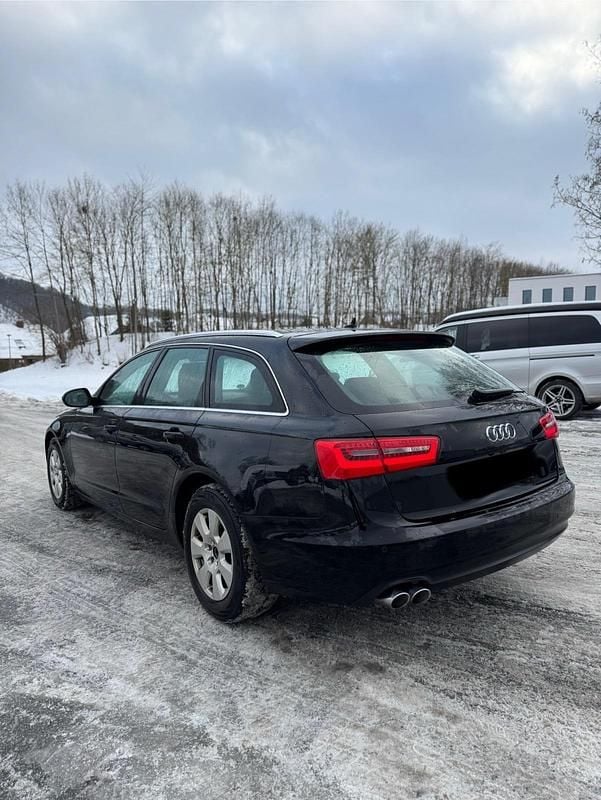 Gebraucht Audi A6 176 PS (129 kW) 2012 Schwarz Kombi