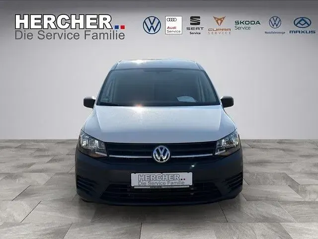 Używany VW Caddy Basis 102 KM (75 kW) 2019 Biały Minivan