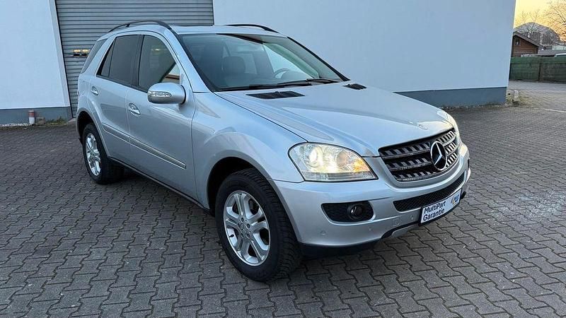 Silber Gebraucht 2006 Mercedes ML280 SUV | 9.500 € (Fairer Preis) - Bild 1/4