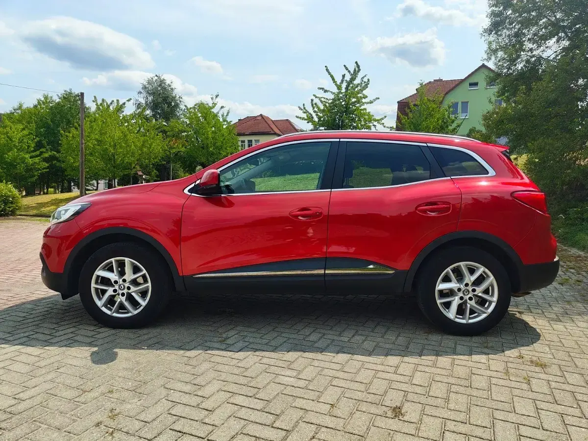 Gebraucht Renault Kadjar 110 PS (80 kW) 2015 Rot SUV